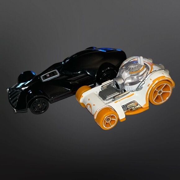 Hot Wheels Star Wars BB-8 Character & Darth Vader Star Wars Diecast Cars B6 - Picture 6 of 6